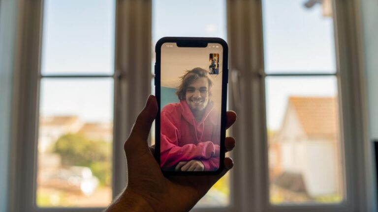 How to Use Apple FaceTime on Android